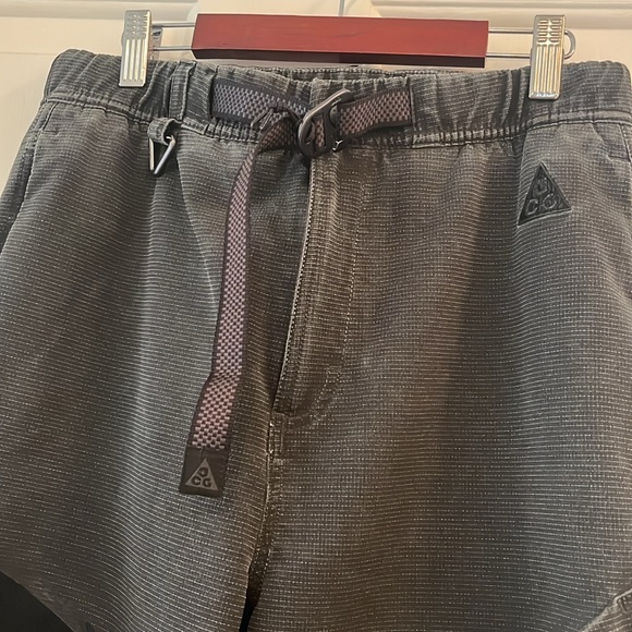 NWT. Awesome Nike ACG pants! - Picture 5 of 8
